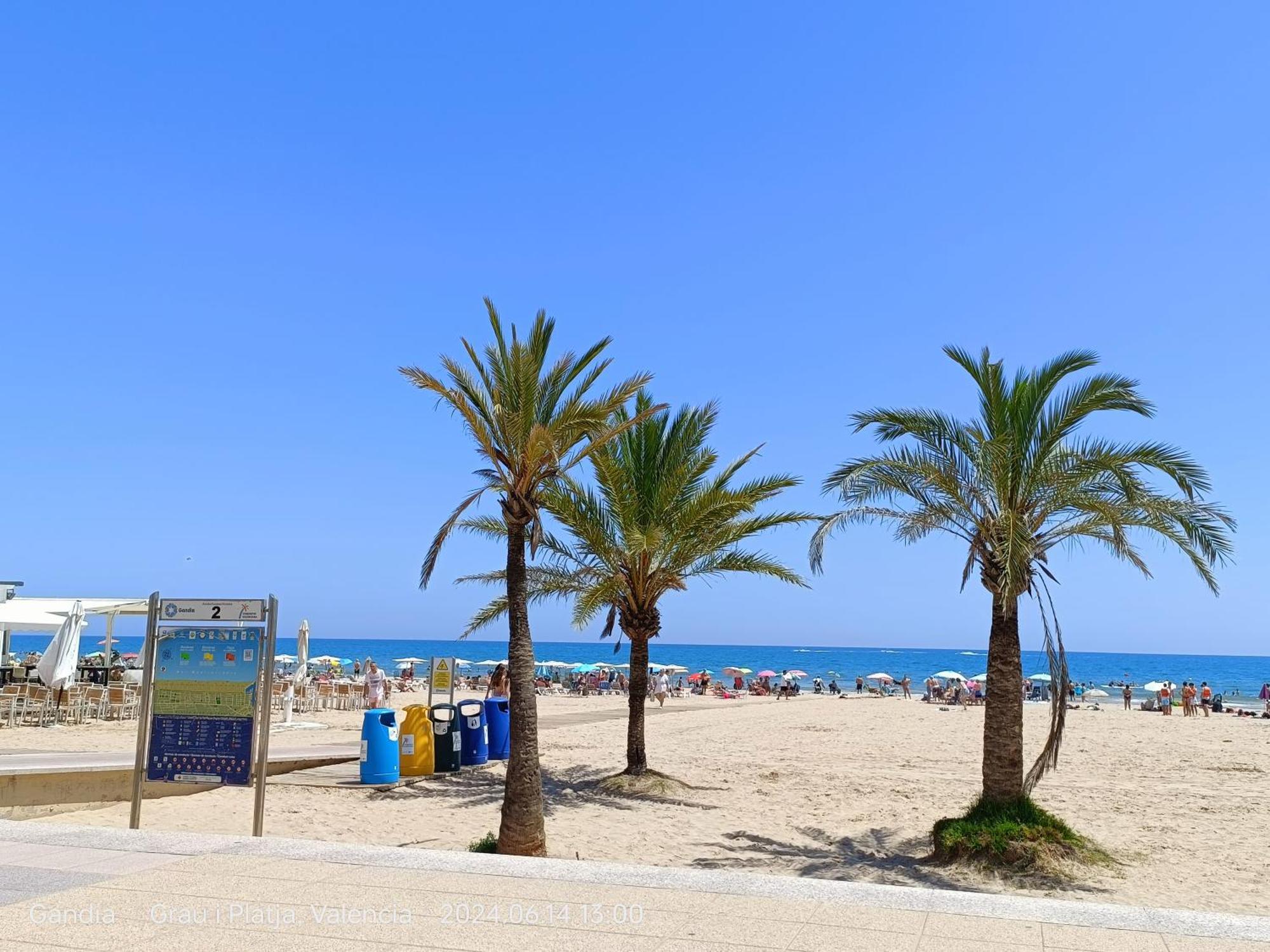 Mare De Deu, Vivienda Vacacional Para Familias Y Mayores De 25 Anos En El Grao De Gandia-Playa Playa de Gandia Exterior photo