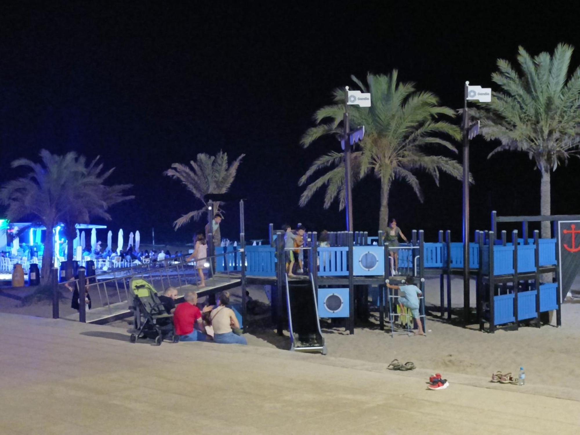 Mare De Deu, Vivienda Vacacional Para Familias Y Mayores De 25 Anos En El Grao De Gandia-Playa Playa de Gandia Exterior photo