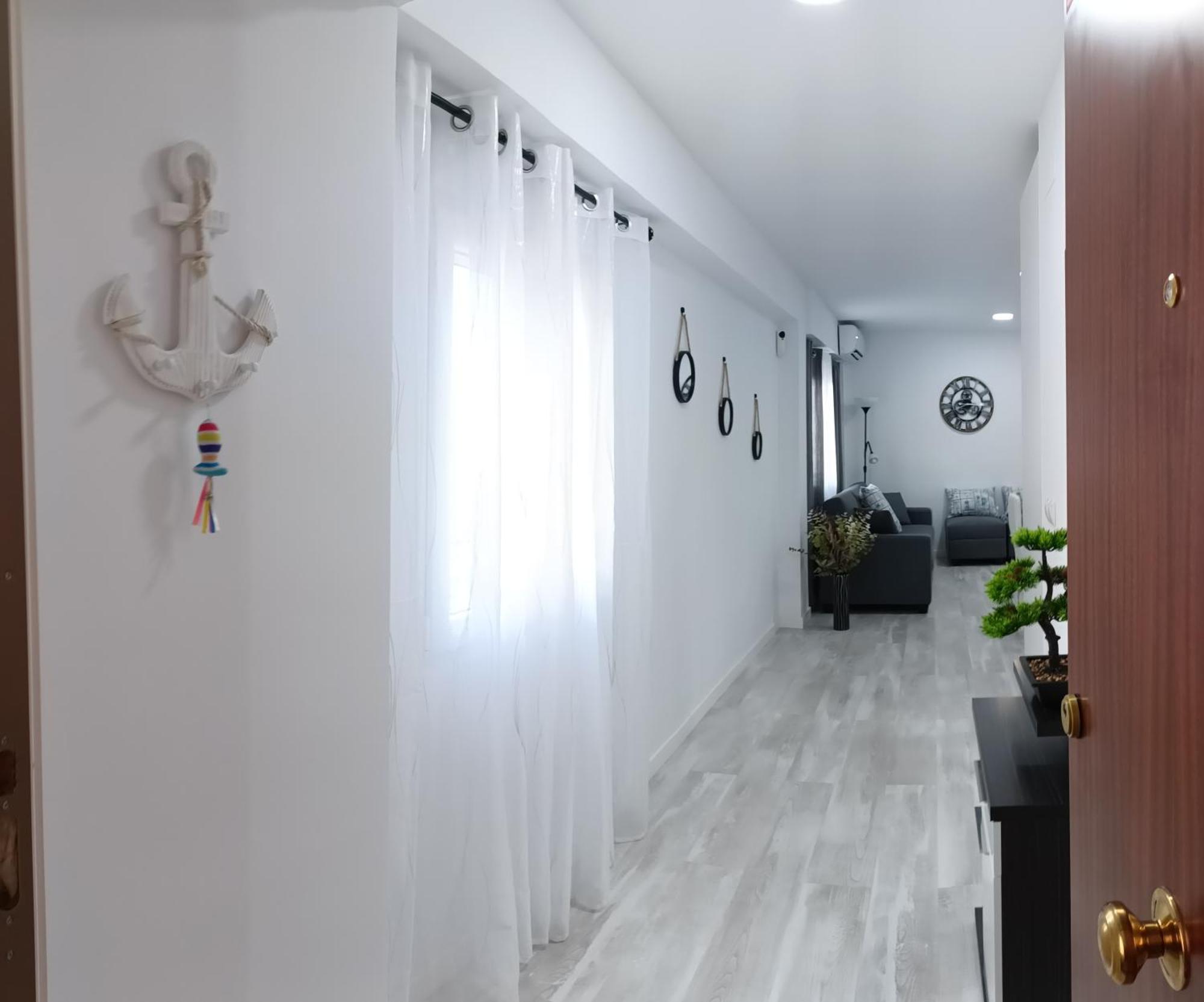 Mare De Deu, Vivienda Vacacional Para Familias Y Mayores De 25 Anos En El Grao De Gandia-Playa Playa de Gandia Exterior photo