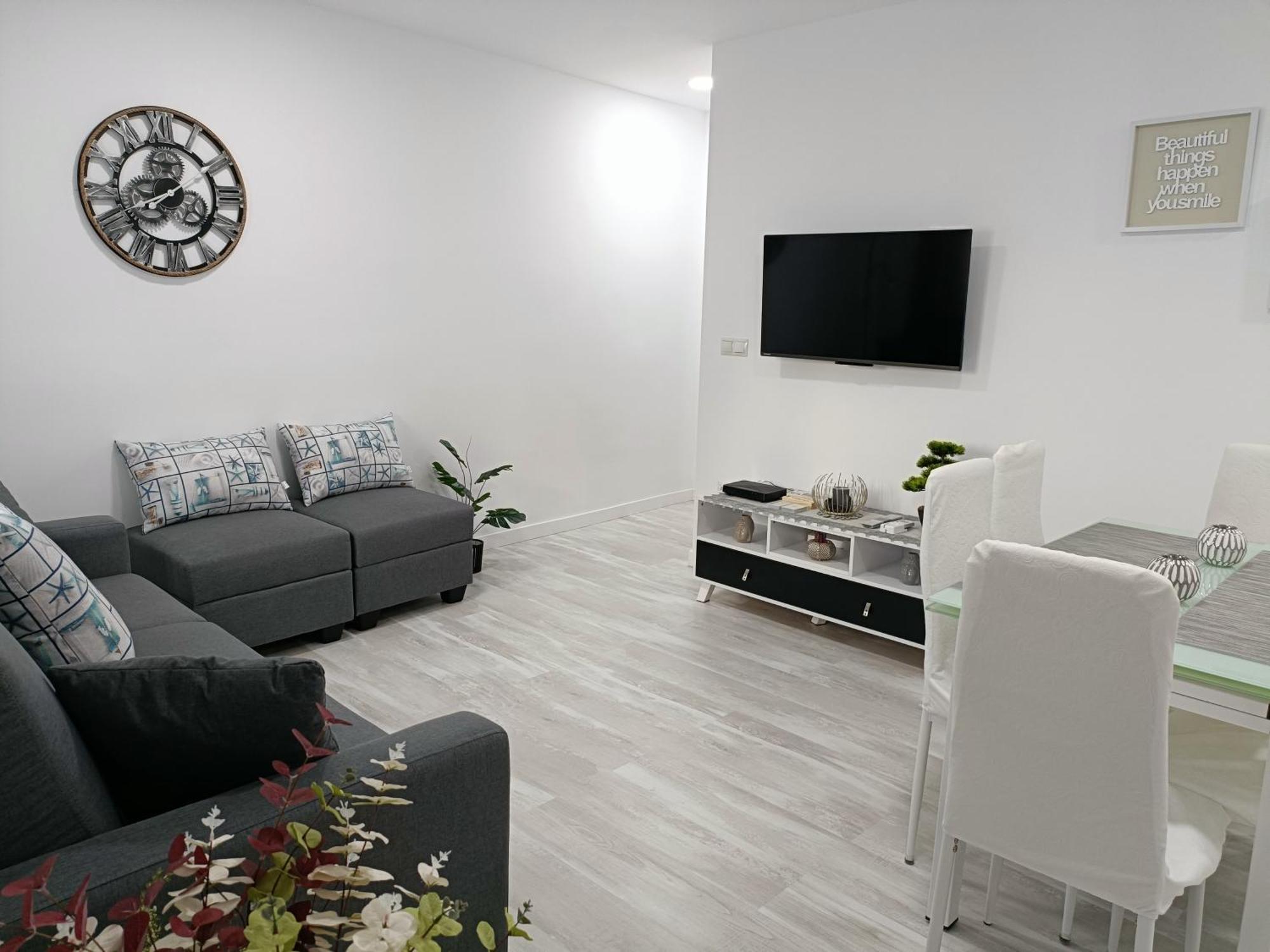 Mare De Deu, Vivienda Vacacional Para Familias Y Mayores De 25 Anos En El Grao De Gandia-Playa Playa de Gandia Exterior photo